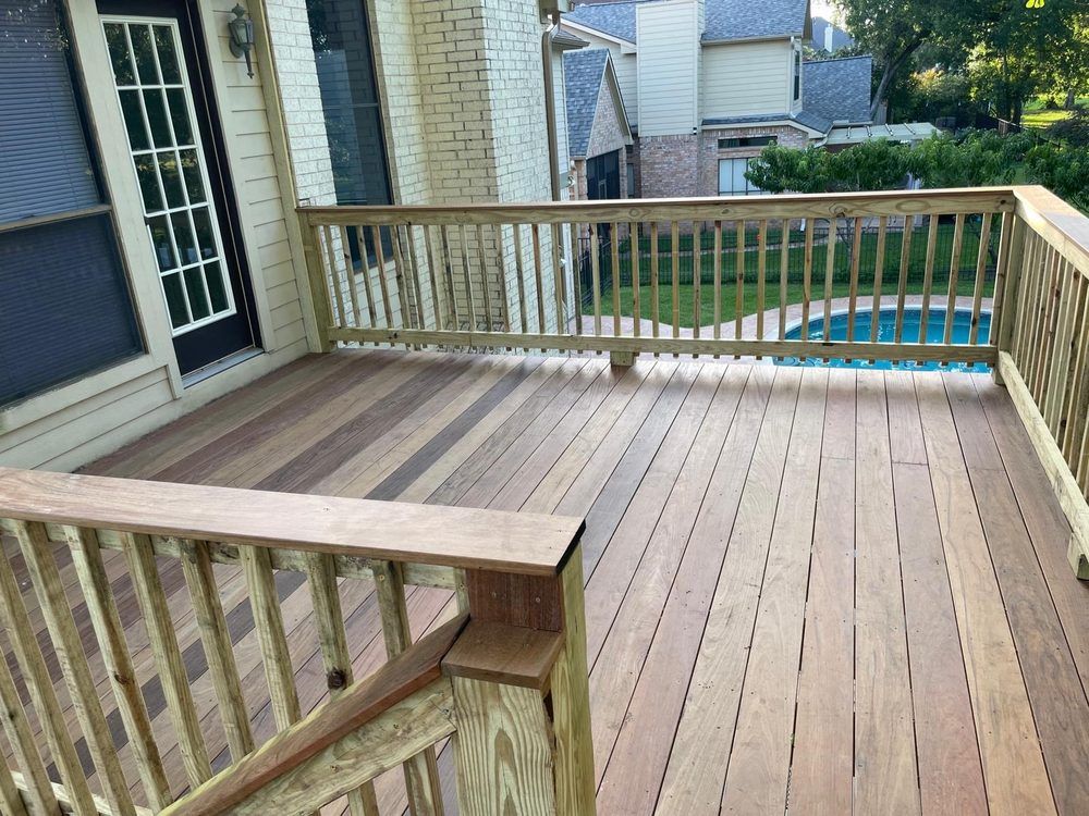 Custom Deck Construction